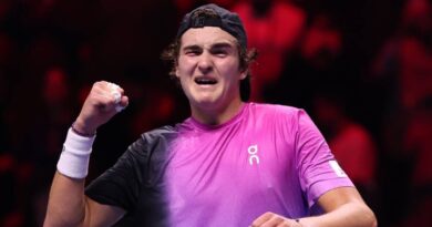 Tennis star, 18, asks for help from his parents after winning £397k tournament | Tennis | Sport