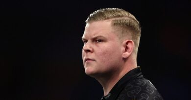 Darts star ‘can’t listen’ to rival’s interviews and urges him to seek professional help | Other | Sport