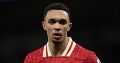 Trent Alexander-Arnold ‘asked Real Madrid to bid’ as Carragher out Liverpool star | Football | Sport