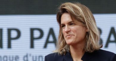 French Open boss put on the spot in ugly row and replies ‘change the subject’ | Tennis | Sport
