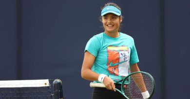 Emma Raducanu makes surprise coach announcement with Mark Petchey absent | Tennis | Sport