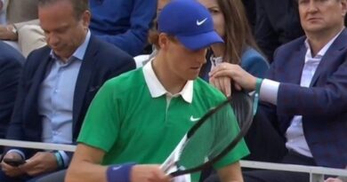 Jannik Sinner fumes at umpire after dubious call in record-breaking French Open final | Tennis | Sport