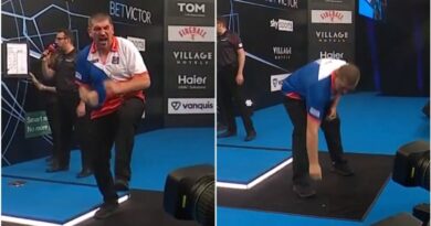World Cup of Darts star’s tooth appears to fly out as celebration goes wrong | Other | Sport