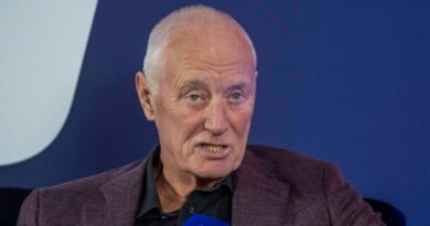 Barry Hearn suffers heart attack as son Eddie provides health update | Other | Sport