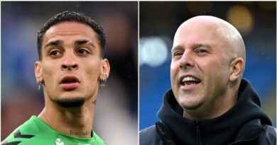 Transfer news LIVE: Man Utd block Antony exit route as Liverpool prepare massive bid
