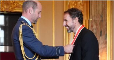 Gareth Southgate knighted as ex-England boss rewarded by Prince William | Football | Sport