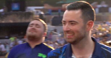 Luke Littler and Luke Humphries grimace as Hyde Park event creates unusual problem | Other | Sport