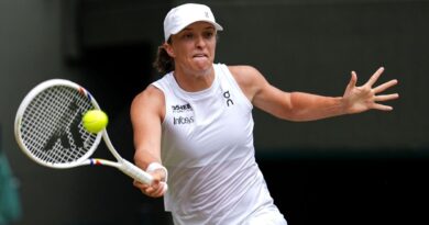 Iga Swiatek thrashes Belinda Bencic to reach first Wimbledon final | Tennis | Sport