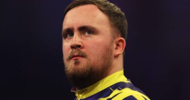 Luke Littler sent warning by darts legend as rival left ‘flabbergasted’ | Other | Sport