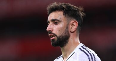 Bruno Fernandes drops transfer deadline for talks in clear update | Football | Sport