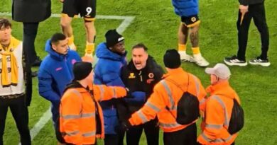 Wolves crowd confront boss Vitor Pereira and squad as crisis hits new low | Football | Sport