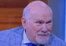 Terry Bradshaw makes gaffe on FOX NFL Sunday when texting head coach | NFL | Sport
