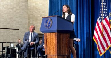 Chloe Cole shares detransition story at HHS announcement on minors