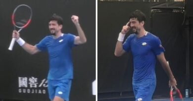 Australian Open star mocked for wrongly celebrating victory before brutal loss | Tennis | Sport