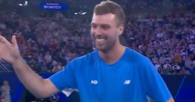 Amateur tennis player wins a million dollars for playing six points at Australian Open | Tennis | Sport