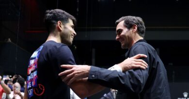 Roger Federer involved in Carlos Alcaraz dispute at Australian Open | Tennis | Sport