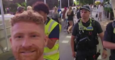 Emma Raducanu superfan kicked out of Australian Open as police forced to intervene | Tennis | Sport