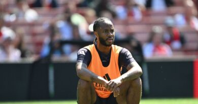 Raheem Sterling lands new club weeks after Chelsea contract ripped up | Football | Sport