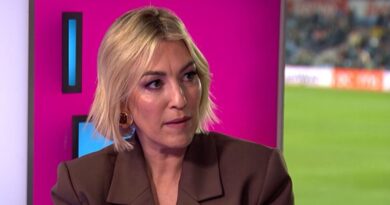 Cates tells Shearer ‘don’t have a go at me’ in awkward live BBC moment | Football | Sport