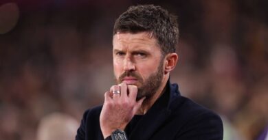 Man Utd news: Double transfer eyed as concerns emerge over Carrick star | Football | Sport