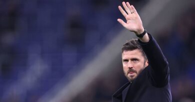 Man Utd news: Five players named on transfer list as U-turn in the works | Football | Sport