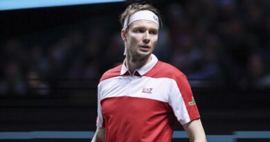 World No10 tennis star caught up in horrific scenes as US strikes hit | Tennis | Sport