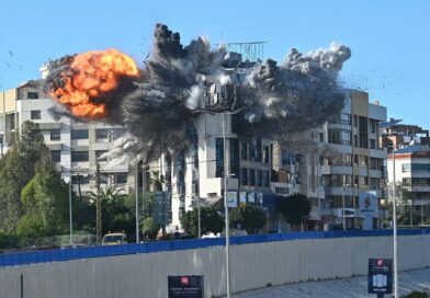 Israeli airstrike destroys Beirut building