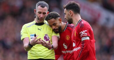 Bruno Fernandes addresses Man Utd controversy after private chat with referee | Football | Sport