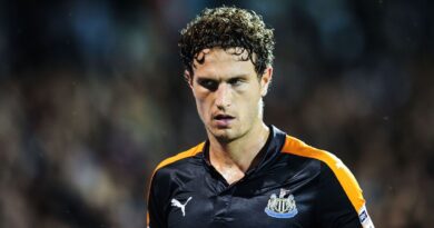 Ex-Premier League star opens up on ‘damaging’ cocaine addiction | Football | Sport