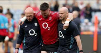Tom Curry injury blow as England star carried off in warm-up | Rugby | Sport