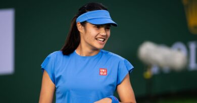 Tennis LIVE – Match halted as new Emma Raducanu coaching comments made | Tennis | Sport