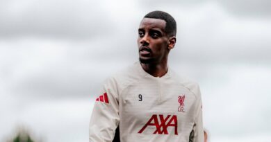 Alexander Isak injury update as Liverpool boss Arne Slot sends firm warning | Football | Sport