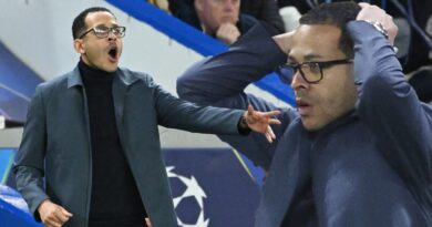 Chelsea have an uncomfortable Liam Rosenior decision to make – their future depends on it | Football | Sport