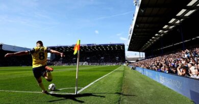 Championship match erupts into chaos as bottle thrown at ref after red card | Football | Sport