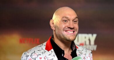 How to watch Tyson Fury vs Arslanbek Makhmudov for free on Netflix | Boxing | Sport