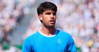 Carlos Alcaraz admits to ‘screaming and throwing rackets’ in brutally honest message | Tennis | Sport