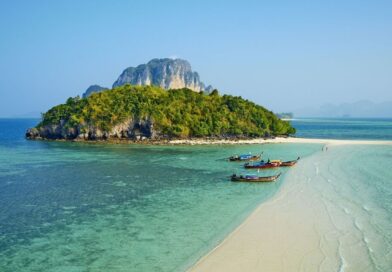 Beautiful tropical country is 33C in May and begging for more tourists | World | News