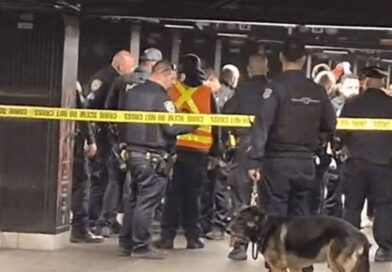 Grand Central shooting LIVE: New York station stabbing as police fire at ‘machete stabber’ | World | News Grand Central shooting LIVE: New York station stabbing as police fire at ‘machete stabber’ | World | News