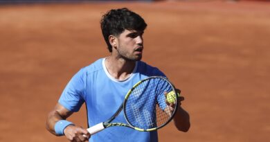 Carlos Alcaraz sparks concern with on-court comments at Barcelona Open | Tennis | Sport