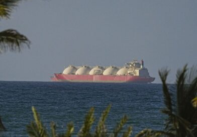 Iran targets cruise ship in Strait of Hormuz as it closes the waterway again | World | News