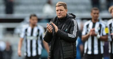 Eddie Howe faces Newcastle crisis talks after boos as Yoane Wissa leaves alone | Football | Sport