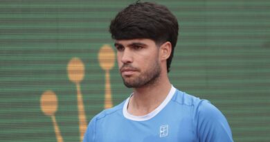 Carlos Alcaraz drops French Open withdrawal bombshell in new injury update | Tennis | Sport