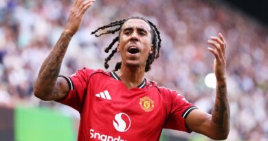 Man Utd icon names eight stars who should be sold in surprise verdict | Football | Sport