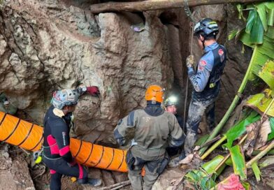 5 villagers stuck in a flooded cave for more than a week found alive in Laos, rescuers say