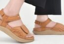 Shoppers praise arch support sandals for comfort