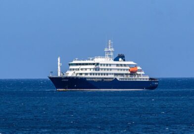 Horrror as passengers on cruise ship struck by rat virus are trapped on board | World | News