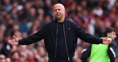 Liverpool boss Arne Slot makes decision on quitting after job offer | Football | Sport