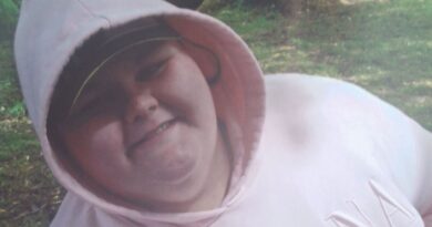 Mum loses 17st in a year after online shaming video