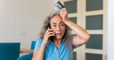 HMRC issues alert to people earning between £60,000 and £80,000 | Personal Finance | Finance