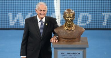 Wimbledon quarter-finalist and US Open champion dies as heartbreaking tributes pour in | Tennis | Sport